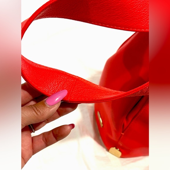 Vince Camuto neon red-orange bucket bag! This bag is In great condition,like new - Picture 16 of 16